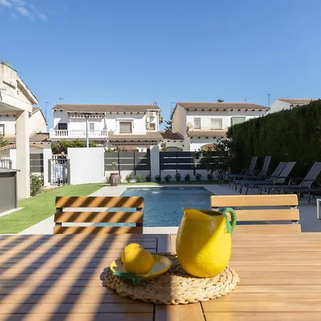 בית נופש La Barca By Interhome קמברילס